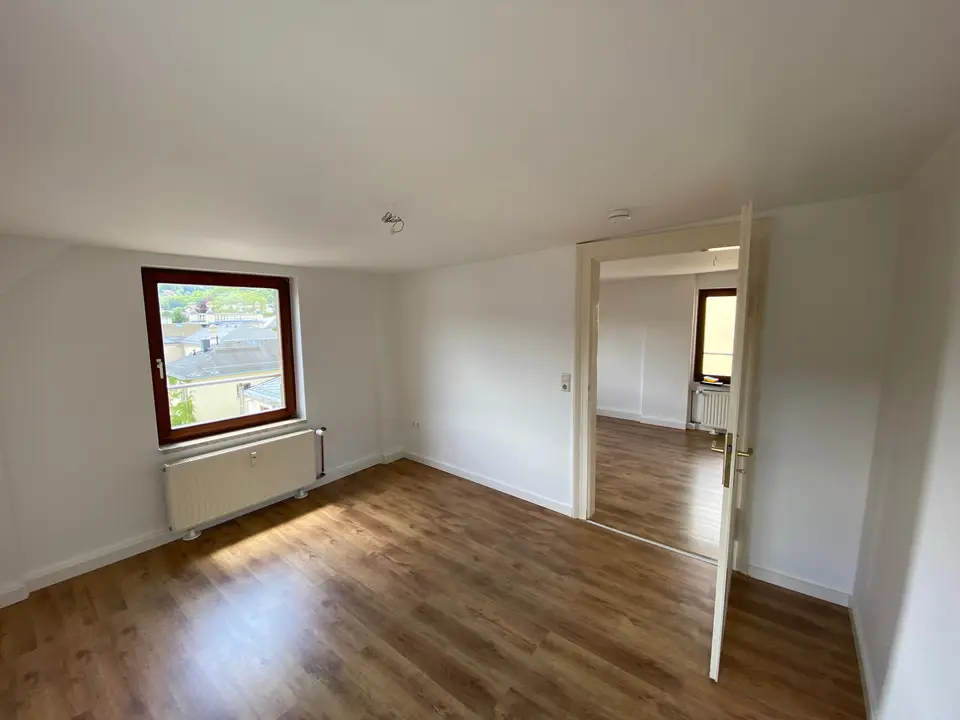2 Zimmer Wohnung mit 68 m² in Greiz – Bild 2