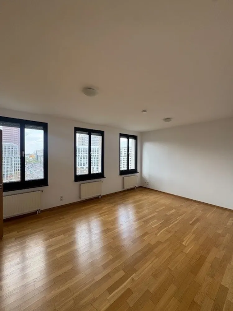4 Zimmer Wohnung mit 133 m² in Berlin – Bild 3