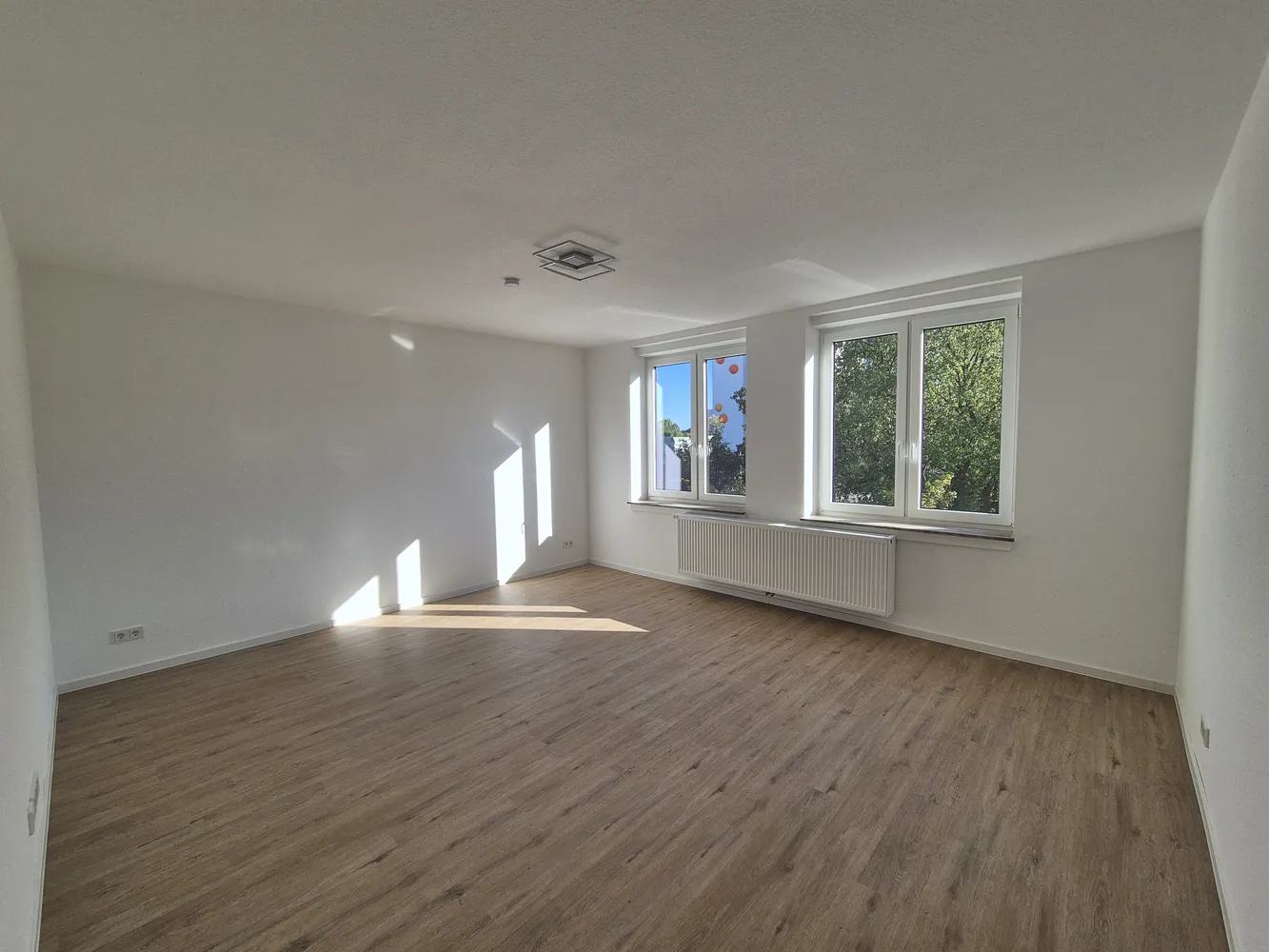 4 Zimmer Wohnung mit 90 m² in Bremerhaven – Bild 2