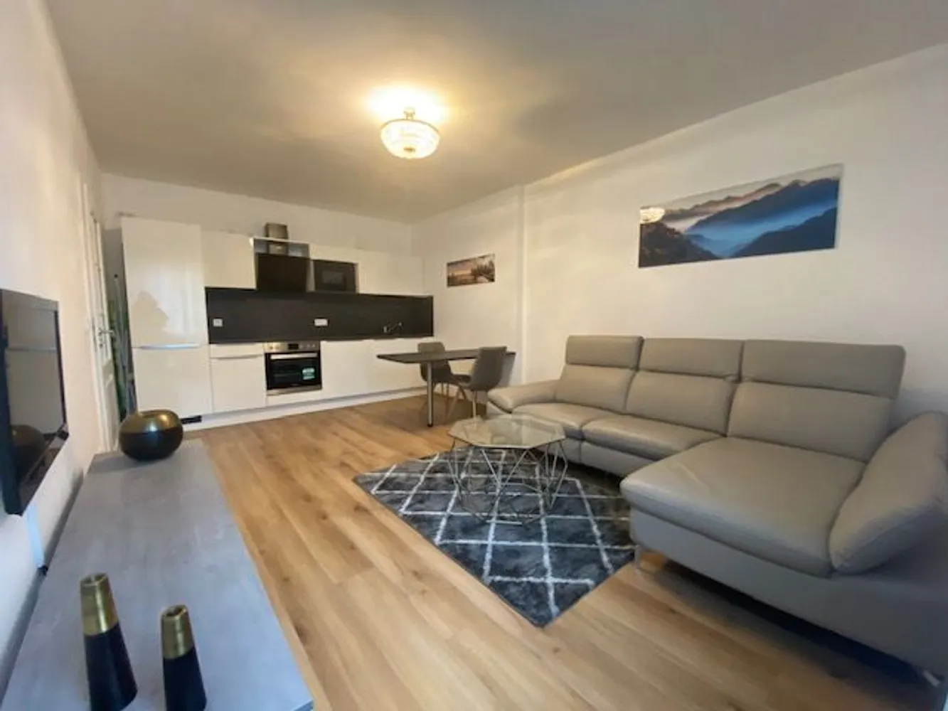 2 Zimmer Wohnung mit 40 m² in München – Bild 2