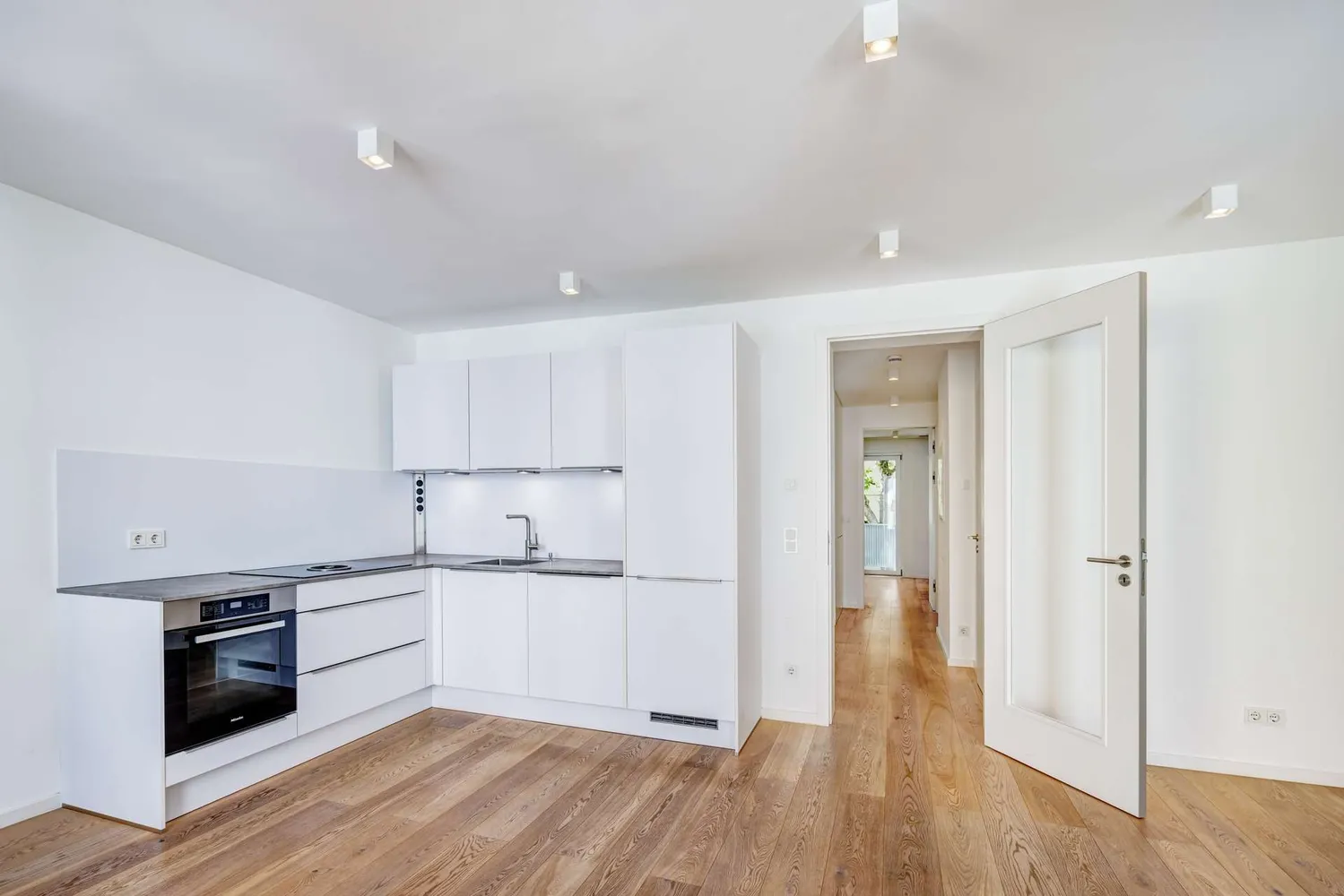 2 Zimmer Wohnung mit 63 m² in München – Bild 6