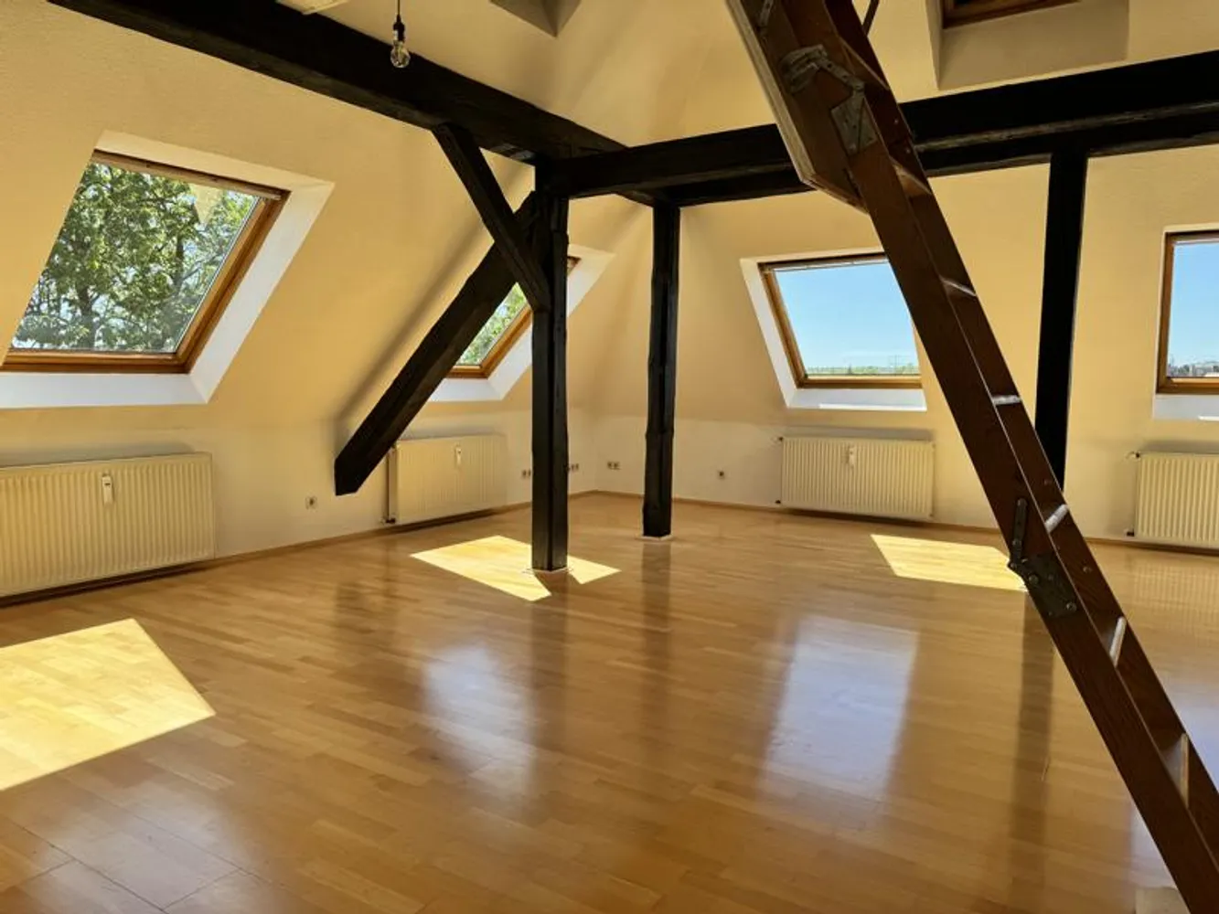 4 Zimmer Wohnung mit 98 m² in Essen – Bild 1