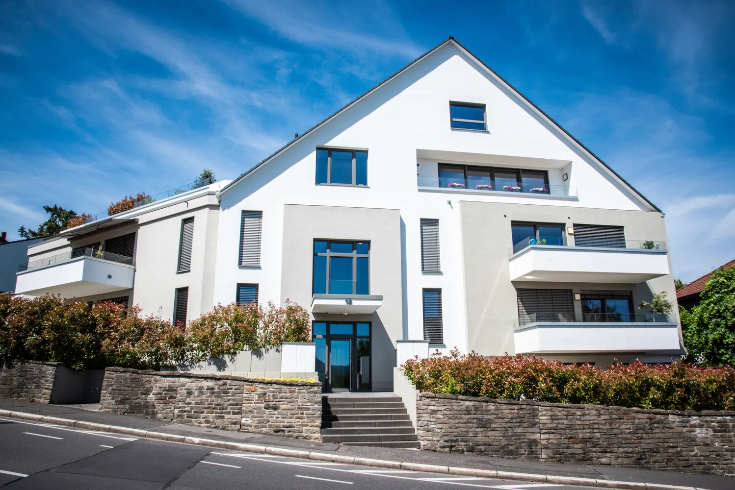 4 Zimmer Wohnung mit 200 m² in Bonn – Bild 1