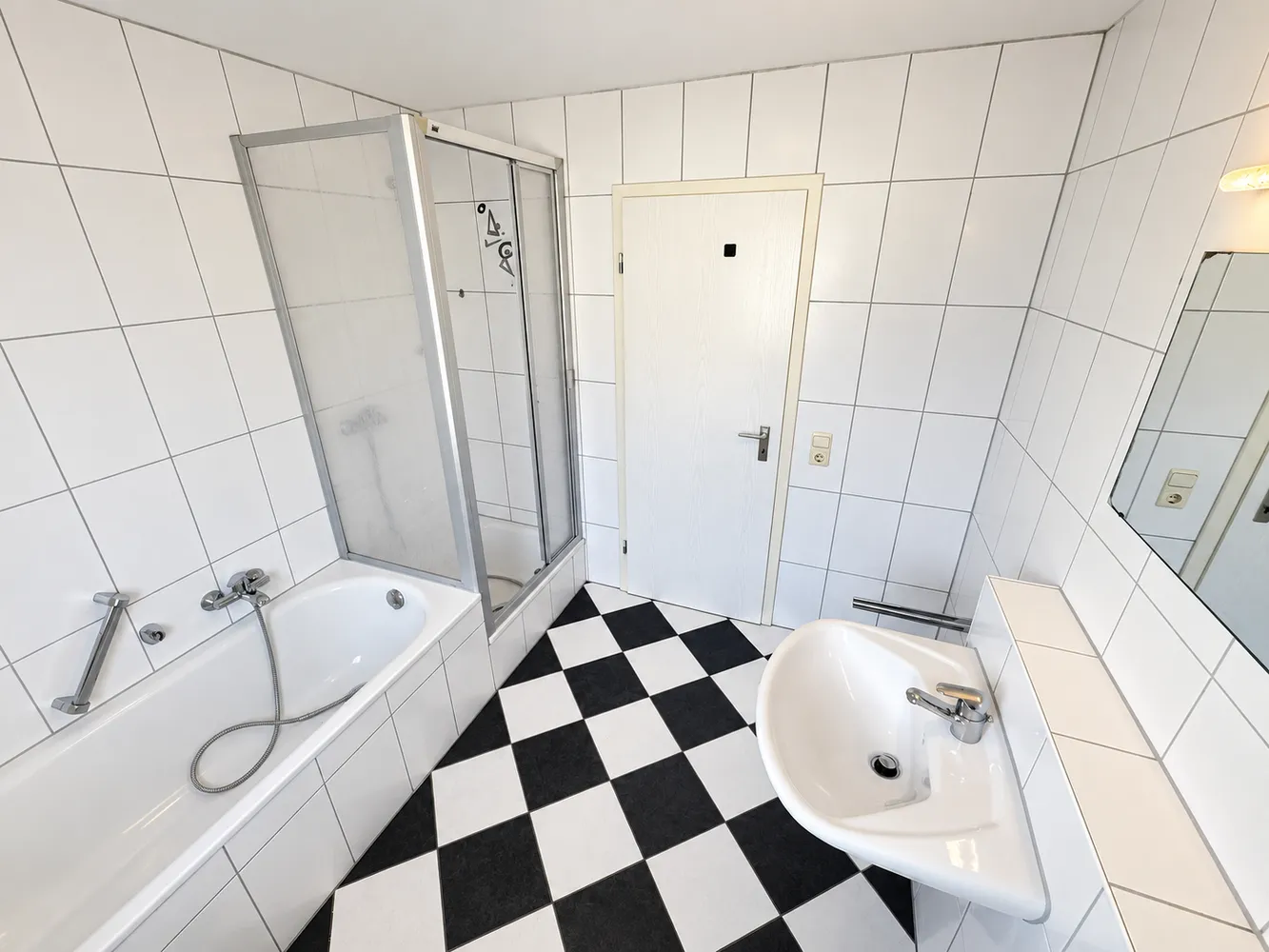 4 Zimmer Wohnung mit 109 m² in Kaiserslautern – Bild 3