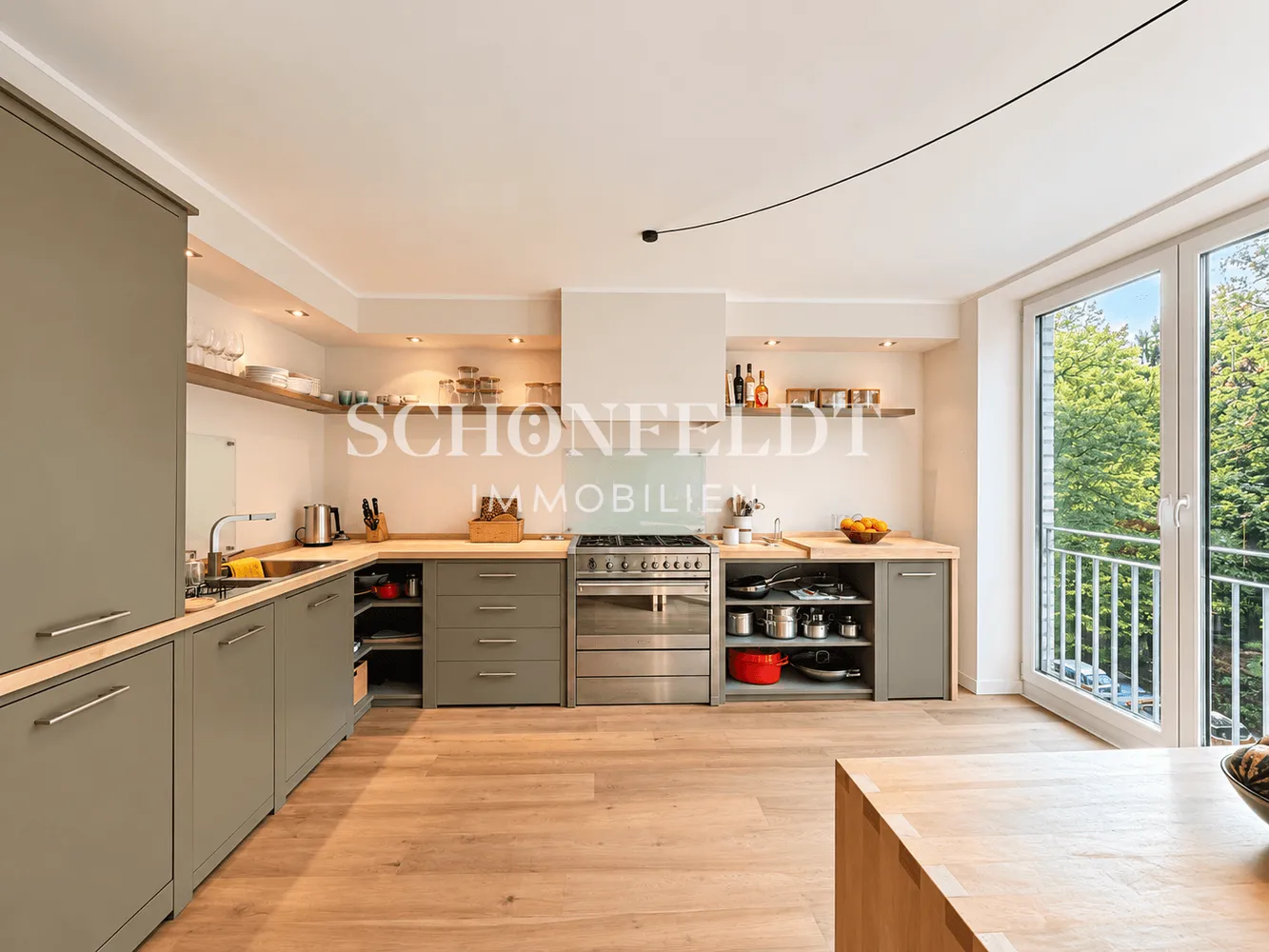 3 Zimmer Wohnung mit 105 m² in Hamburg – Bild 2