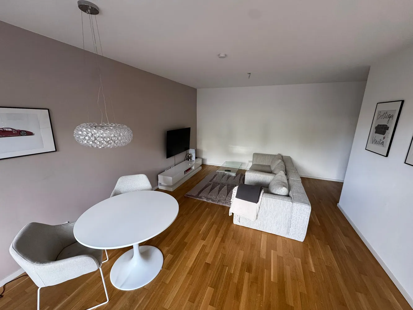 2 Zimmer Wohnung mit 65 m² in Köln – Bild 1