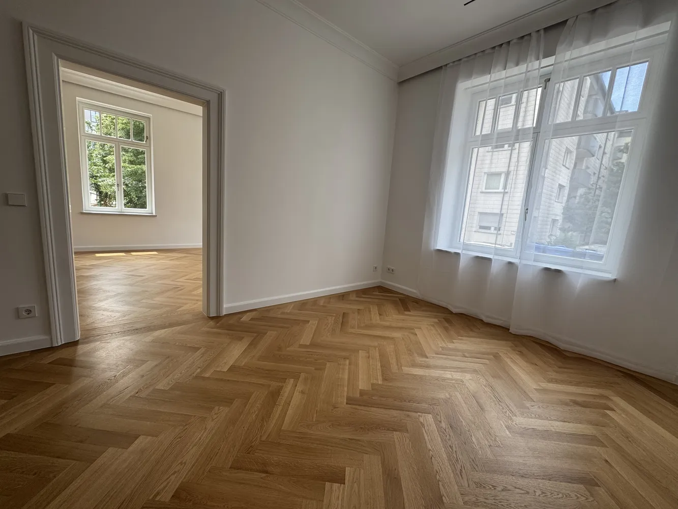 4 Zimmer Wohnung mit 132 m² in München – Bild 2