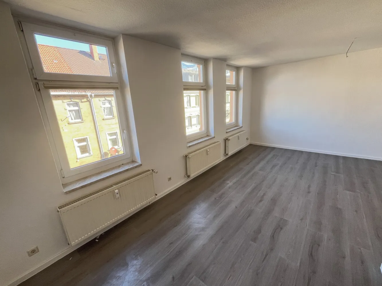 3 Zimmer Wohnung mit 81 m² in Weißenfels – Bild 2