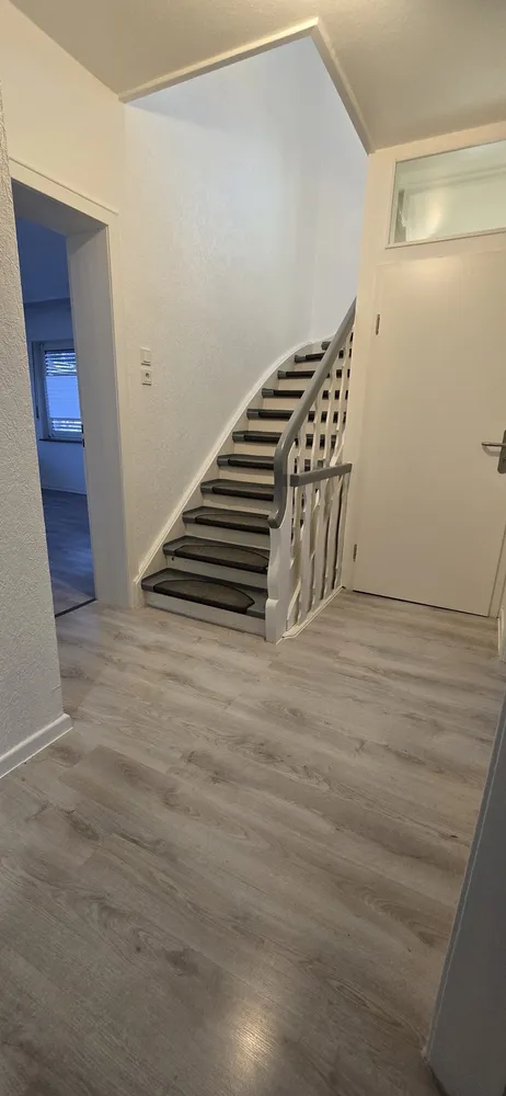 6 Zimmer Wohnung mit 115 m² in Köln – Bild 1