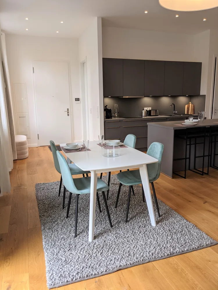 2 Zimmer Wohnung mit 63 m² in Berlin – Bild 1