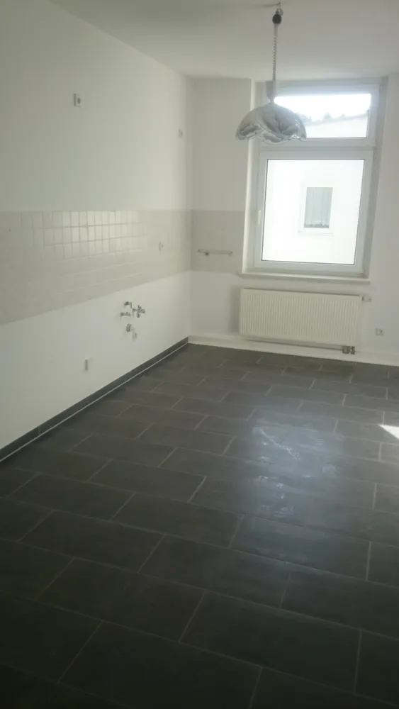 6 room apartment with 130 m² in Limbach-Oberfrohna – Photo 8