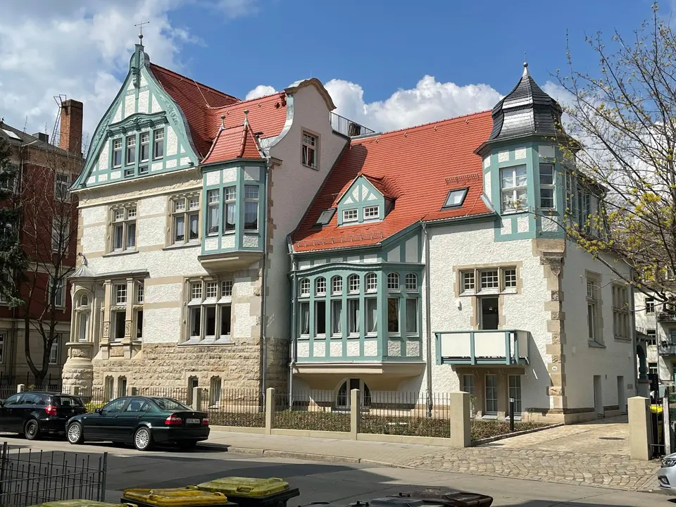 2 Zimmer Wohnung mit 100 m² in Dresden – Bild 3