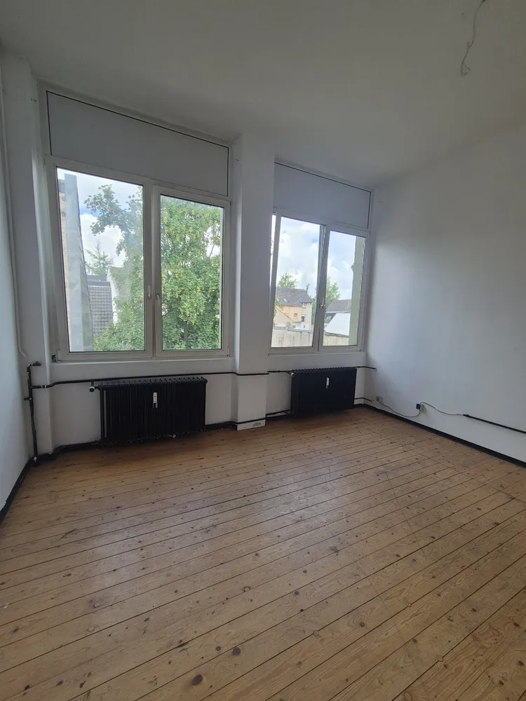 4 Zimmer Wohnung mit 200 m² in Krefeld – Bild 3