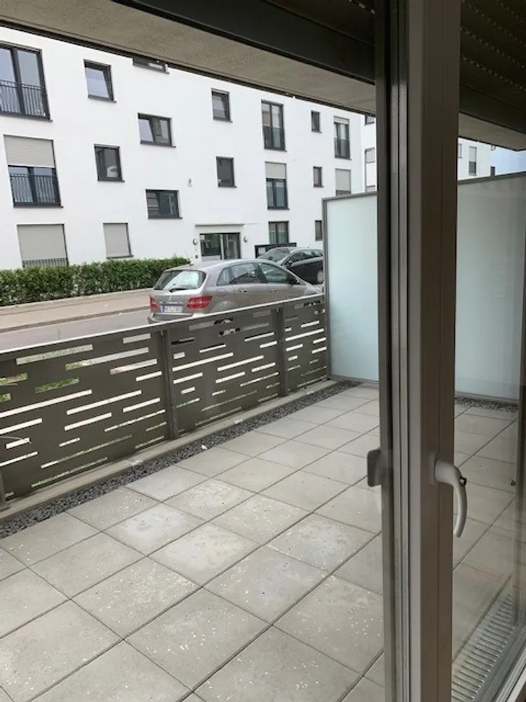 2 Zimmer Wohnung mit 75 m² in Düsseldorf – Bild 4