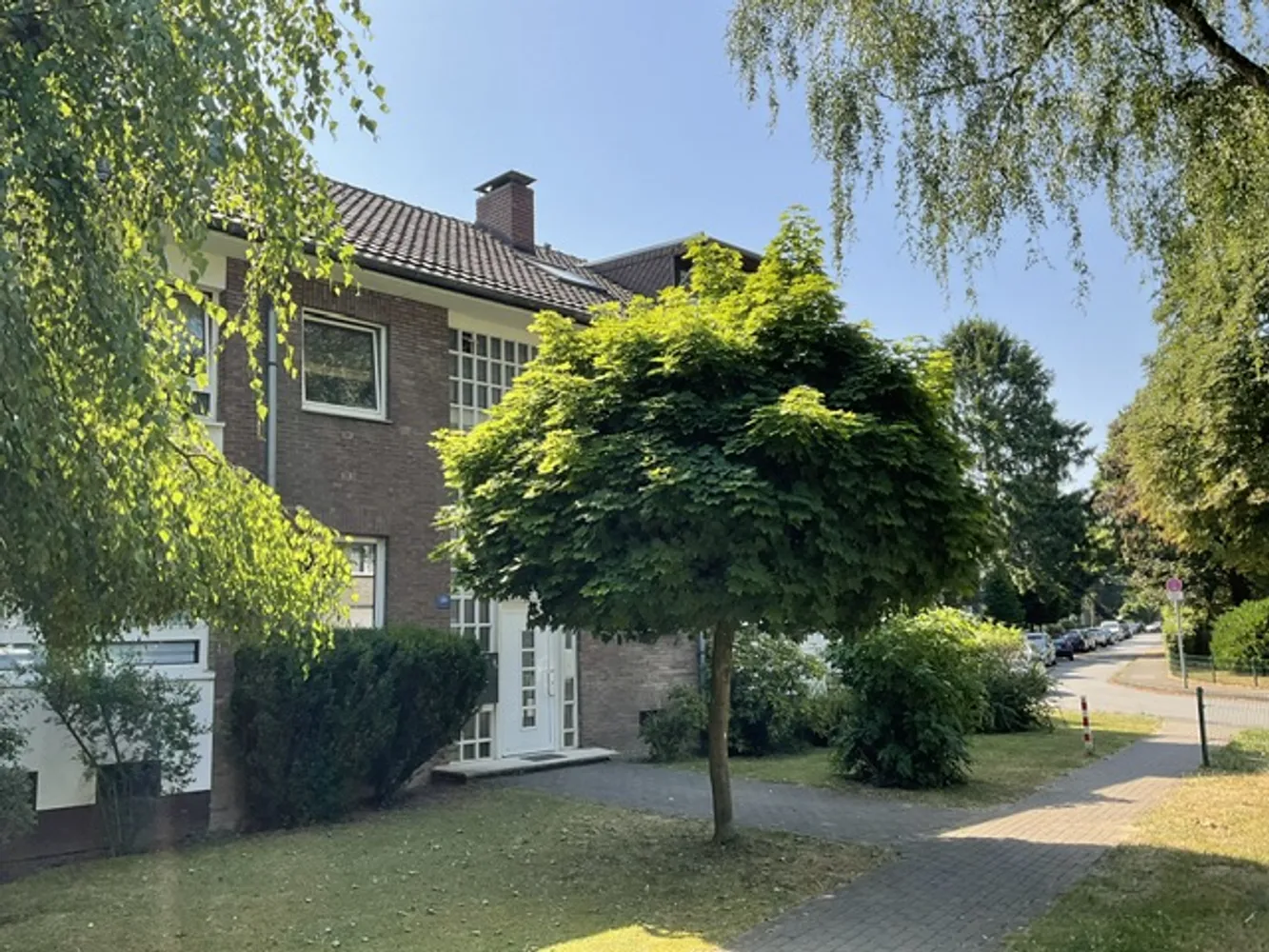 4 Zimmer Wohnung mit 82 m² in Düsseldorf – Bild 1