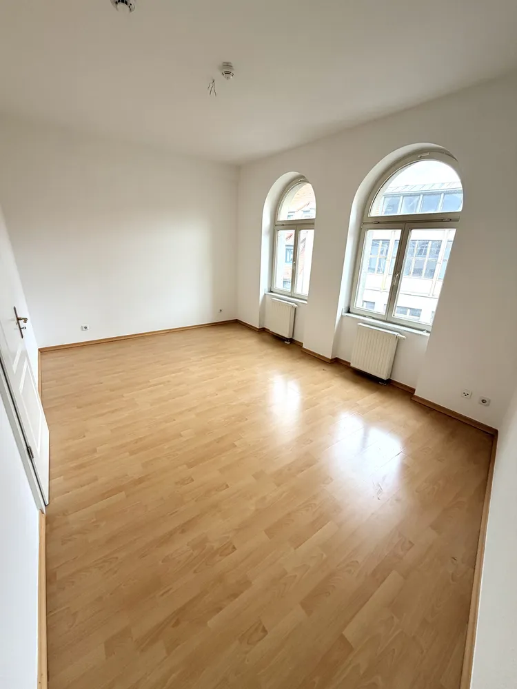 2 Zimmer Wohnung mit 81 m² in Halle (Saale) – Bild 12