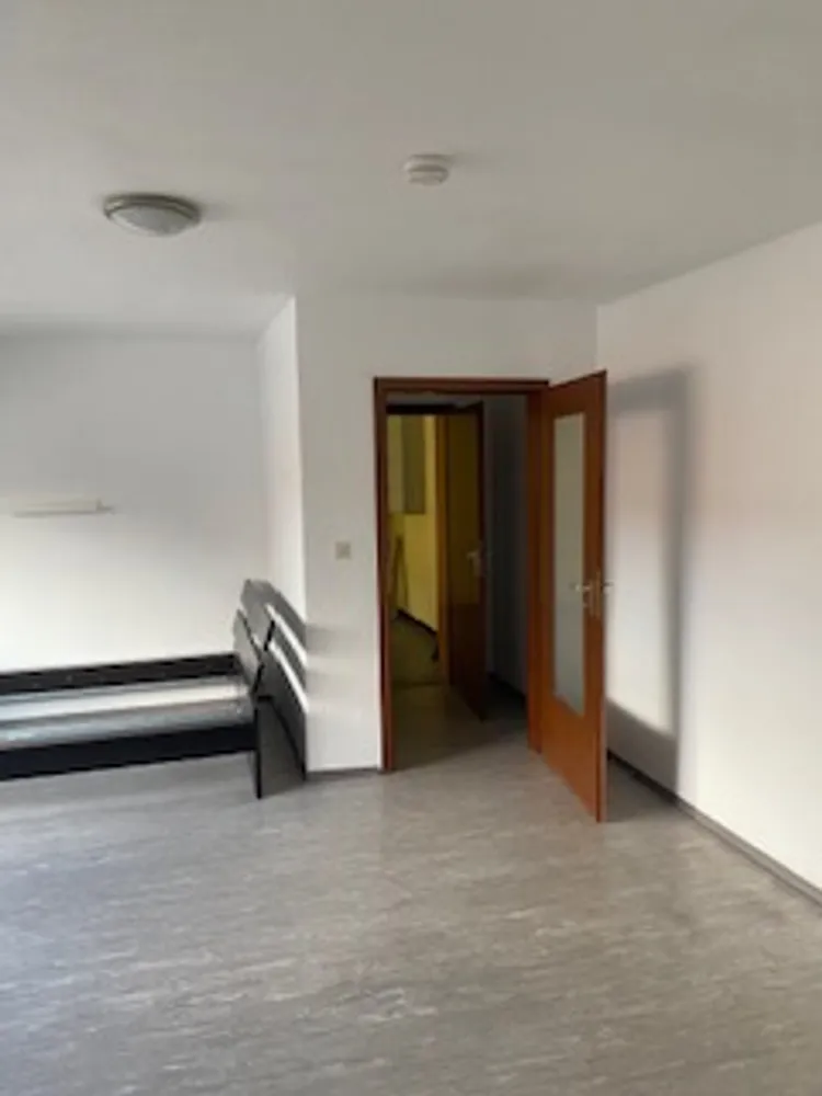 1 Zimmer Wohnung mit 35 m² in Karlsruhe – Bild 3