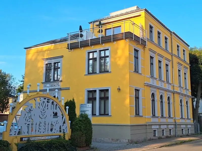 2 Zimmer Wohnung mit 152 m² in Zwickau – Bild 2