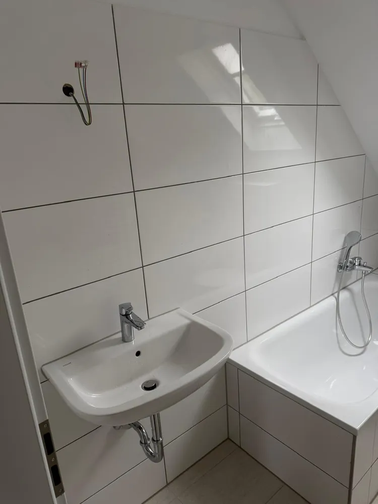 2 Zimmer Wohnung mit 70 m² in Velbert – Bild 2