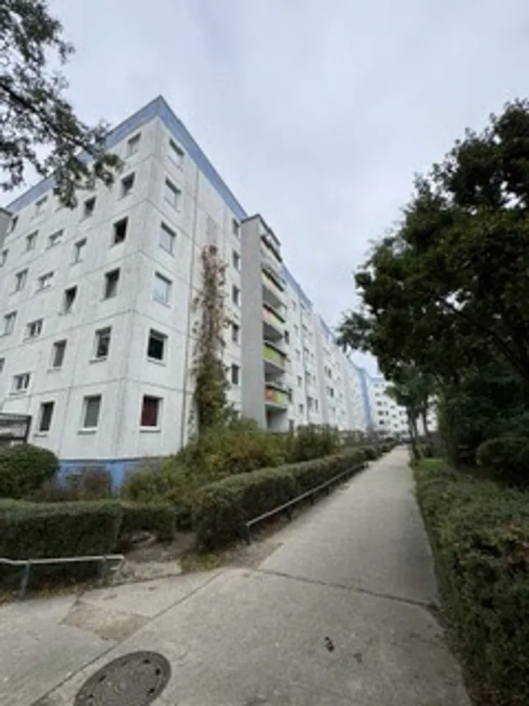 4 room apartment with 76 m² in Berlin – Photo 4