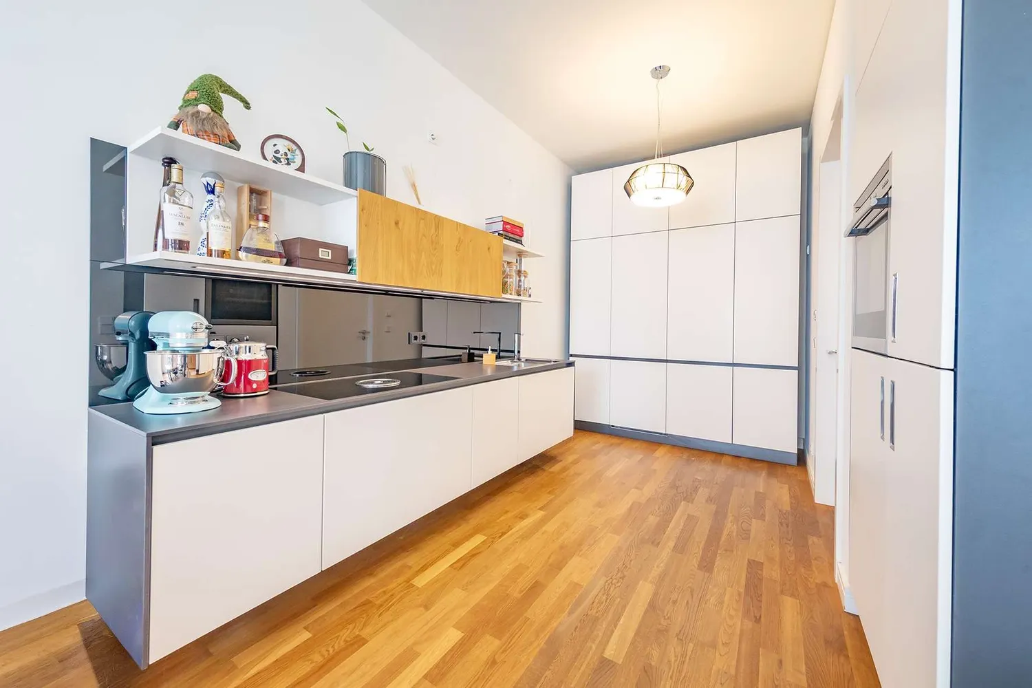2 Zimmer Wohnung mit 105 m² in Hamburg – Bild 4