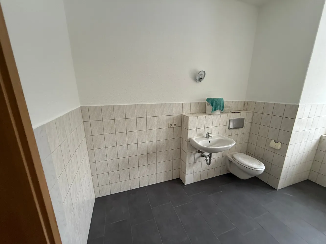 2 Zimmer Wohnung mit 53 m² in Plauen – Bild 4