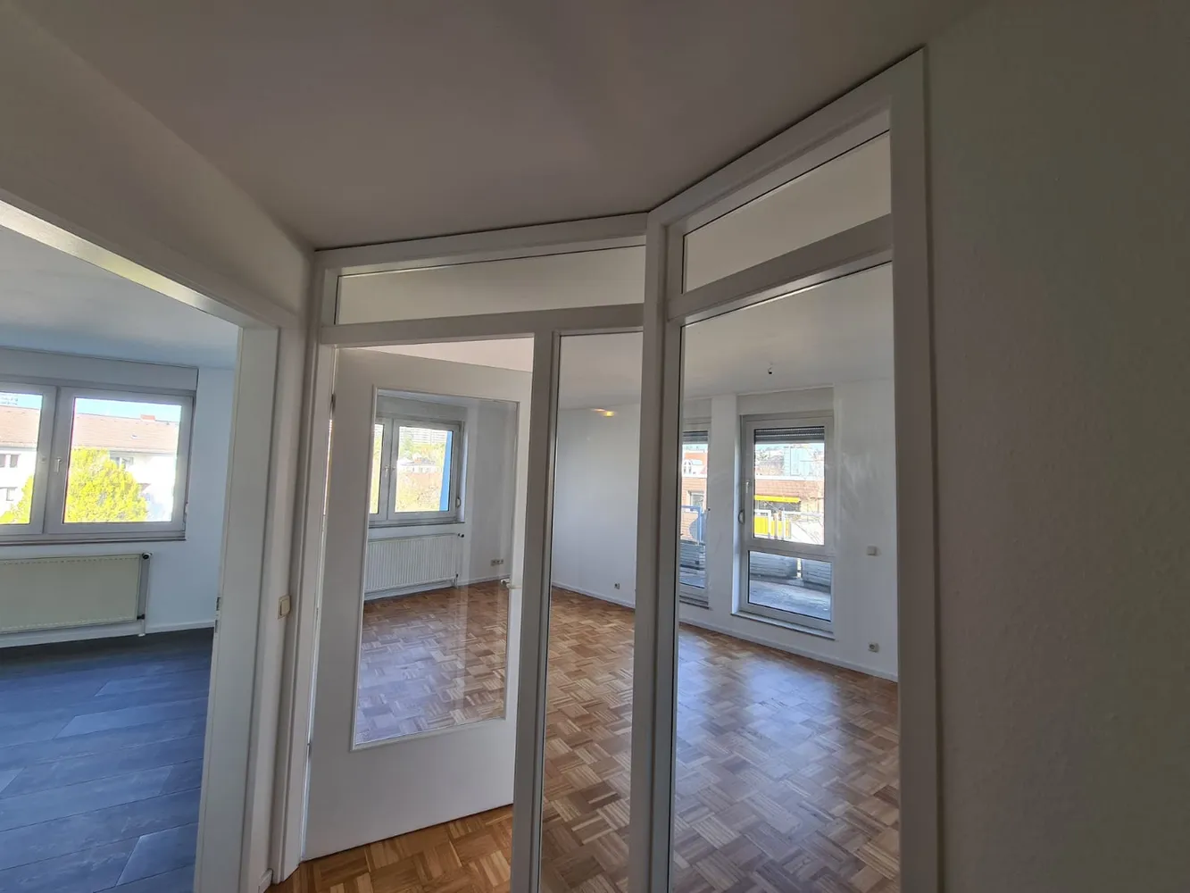 2 room apartment with 65 m² in Frankfurt am Main – Photo 1