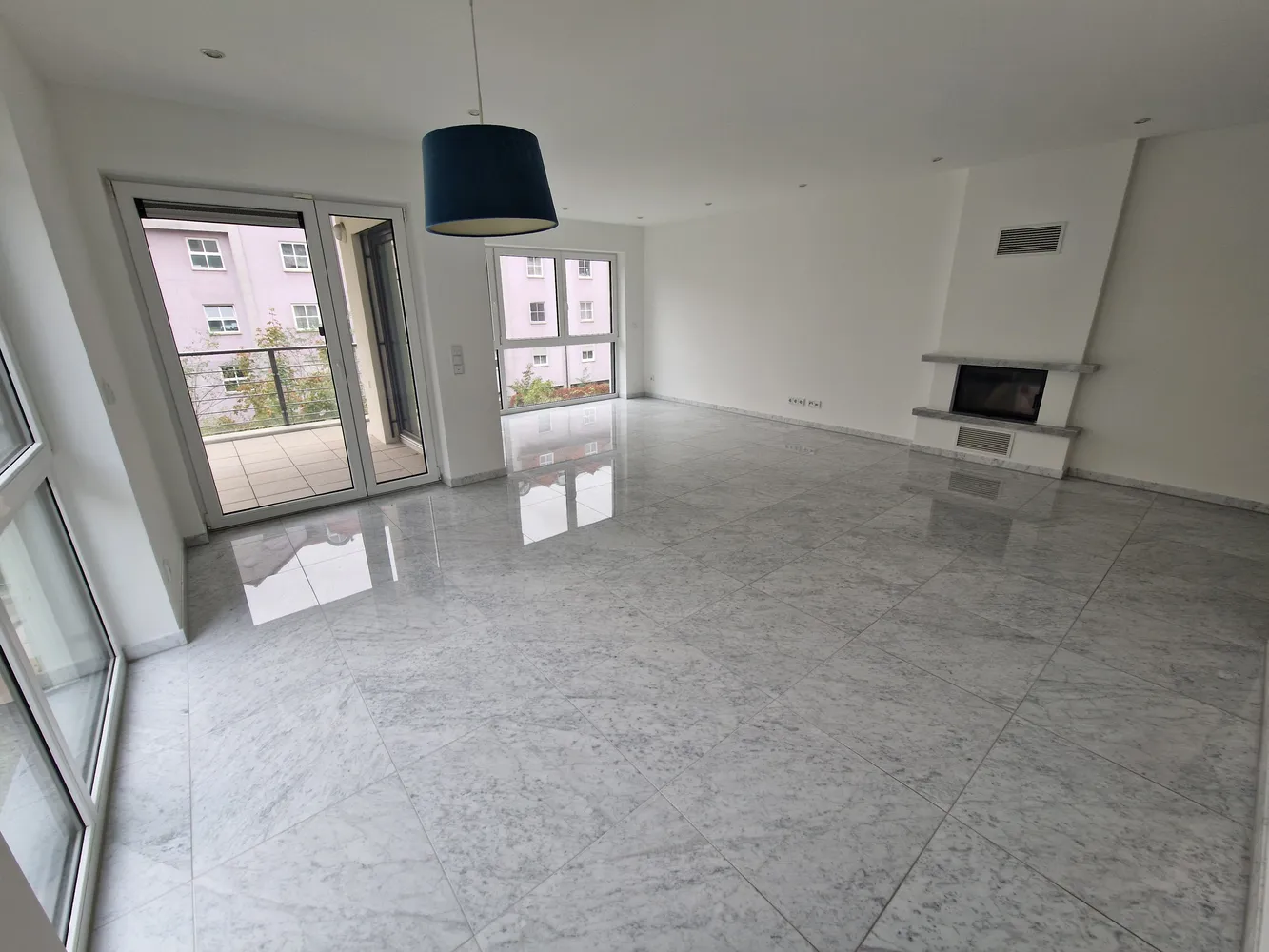 3 room apartment with 100 m² in Frankfurt am Main – Photo 2