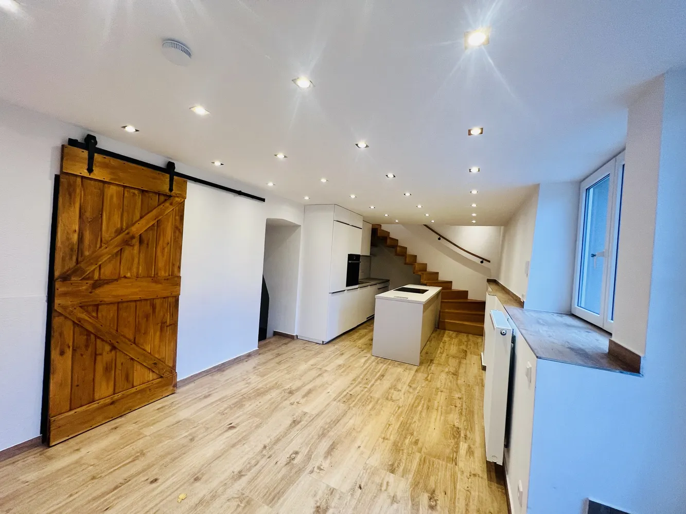 4 Zimmer Wohnung mit 110 m² in Stuttgart – Bild 3