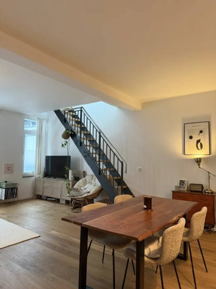2 Zimmer Wohnung mit 92 m² in Düsseldorf – Bild 3