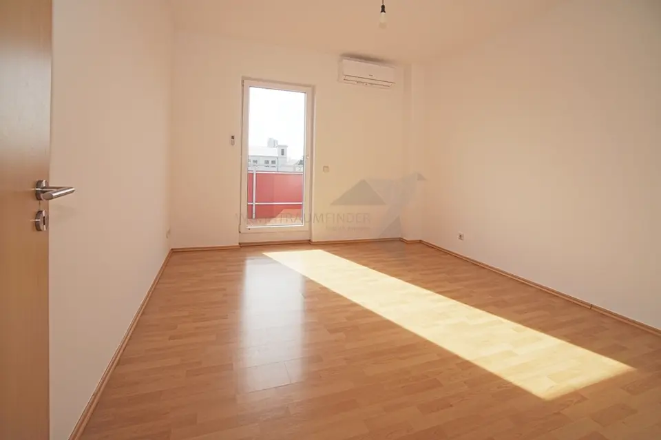 2 Zimmer Wohnung mit 79 m² in Chemnitz – Bild 9