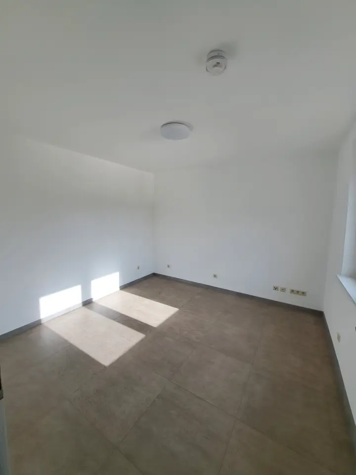 3 Zimmer Wohnung mit 140 m² in Riesa – Bild 2