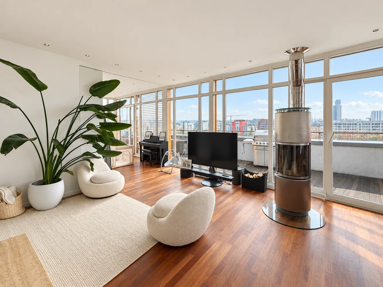 4 Zimmer Wohnung mit 148 m² in Frankfurt am Main – Bild 3
