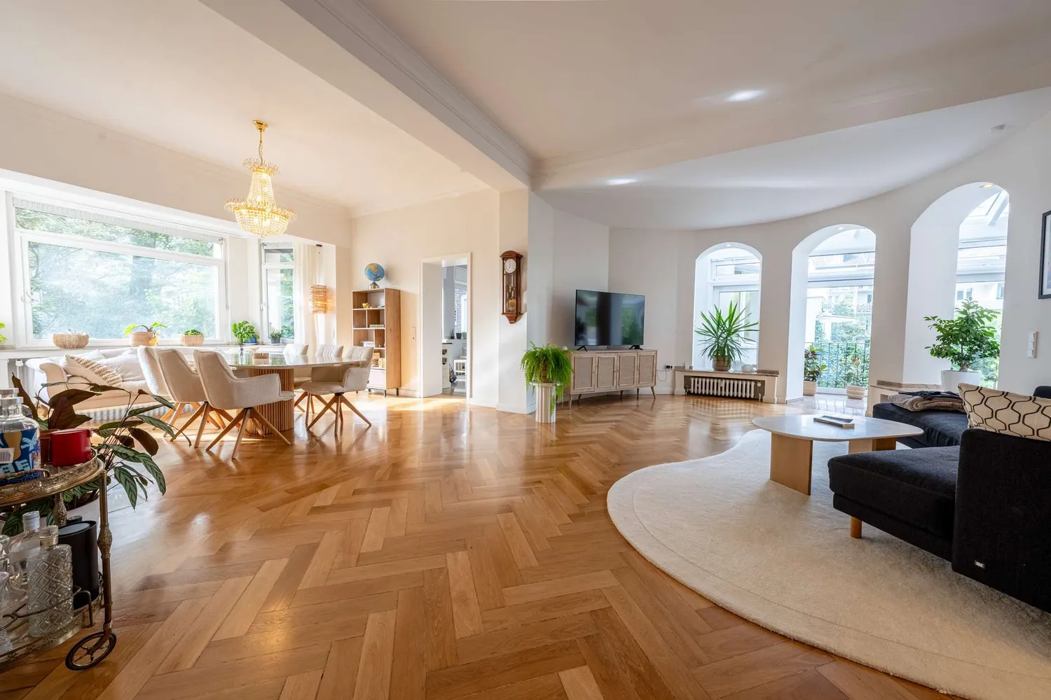 4 Zimmer Wohnung mit 200 m² in Duisburg – Bild 1