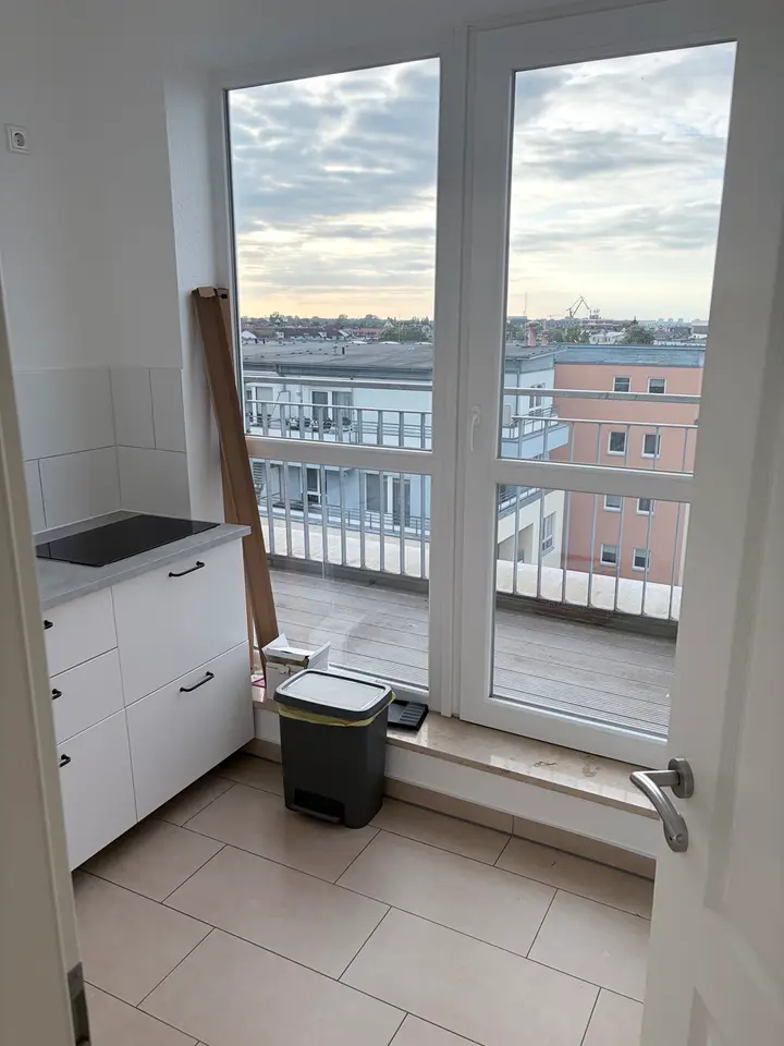 2 Zimmer Wohnung mit 65 m² in Rostock – Bild 2