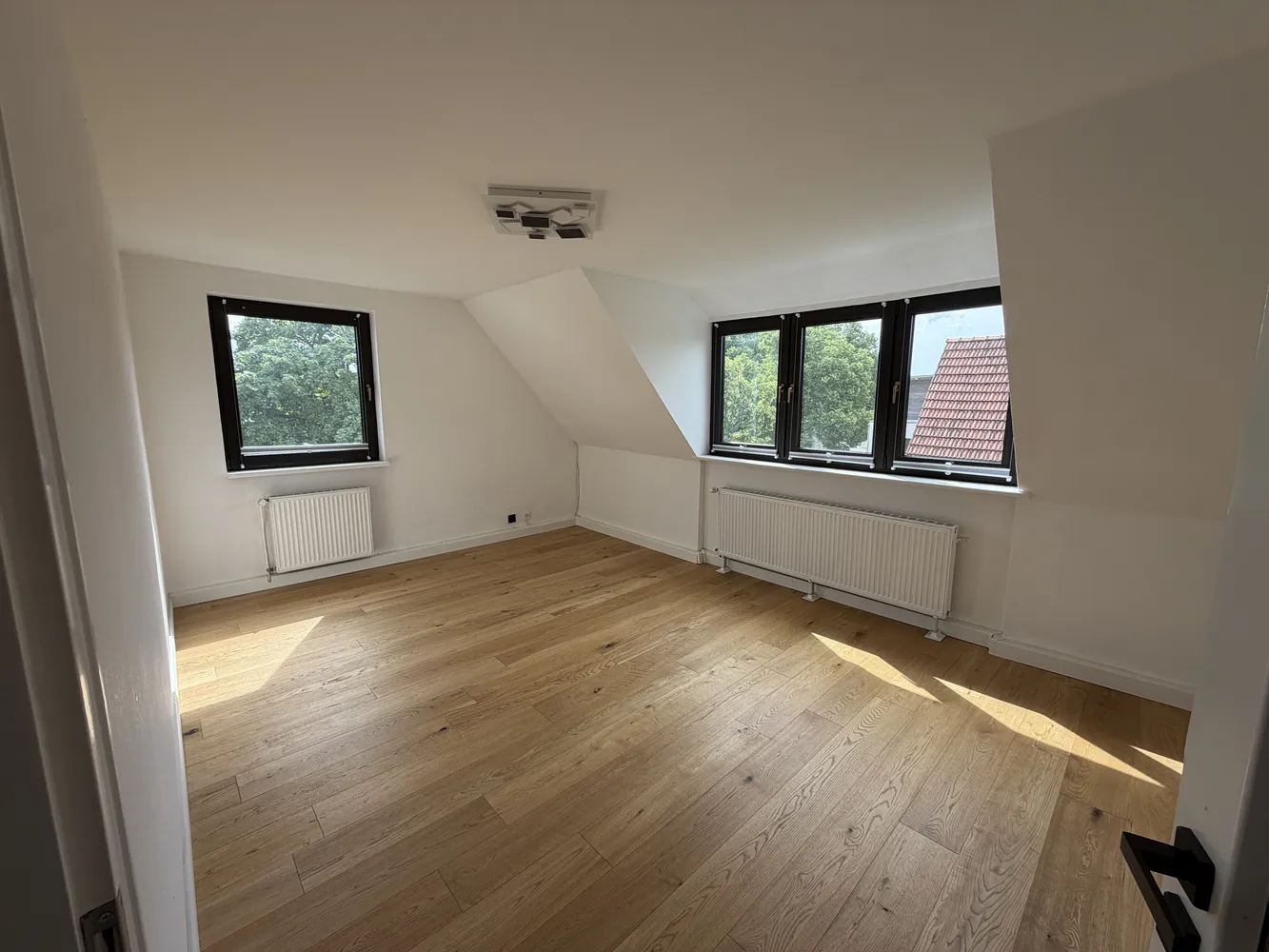4 Zimmer Wohnung mit 70 m² in München – Bild 1