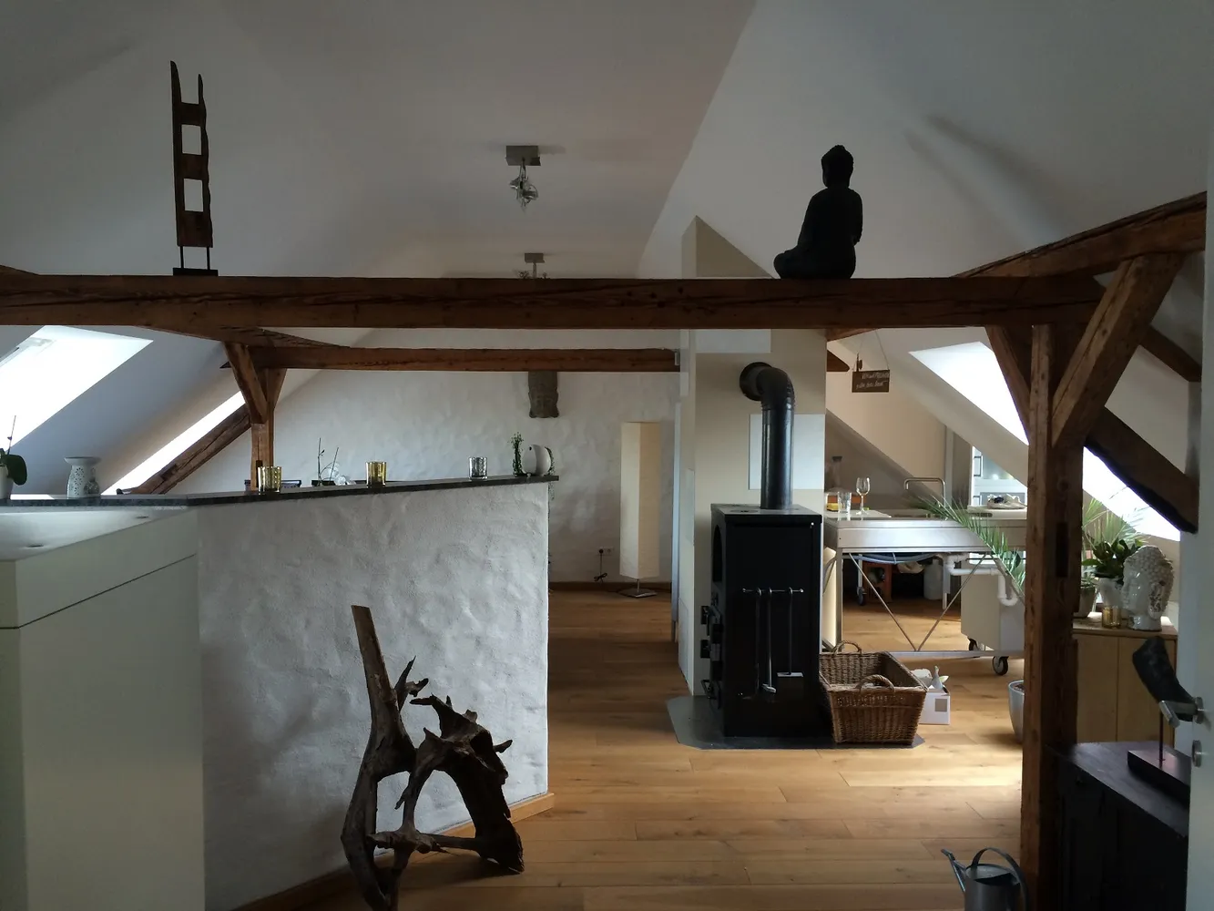 2 Zimmer Wohnung mit 84 m² in Karlsruhe – Bild 1