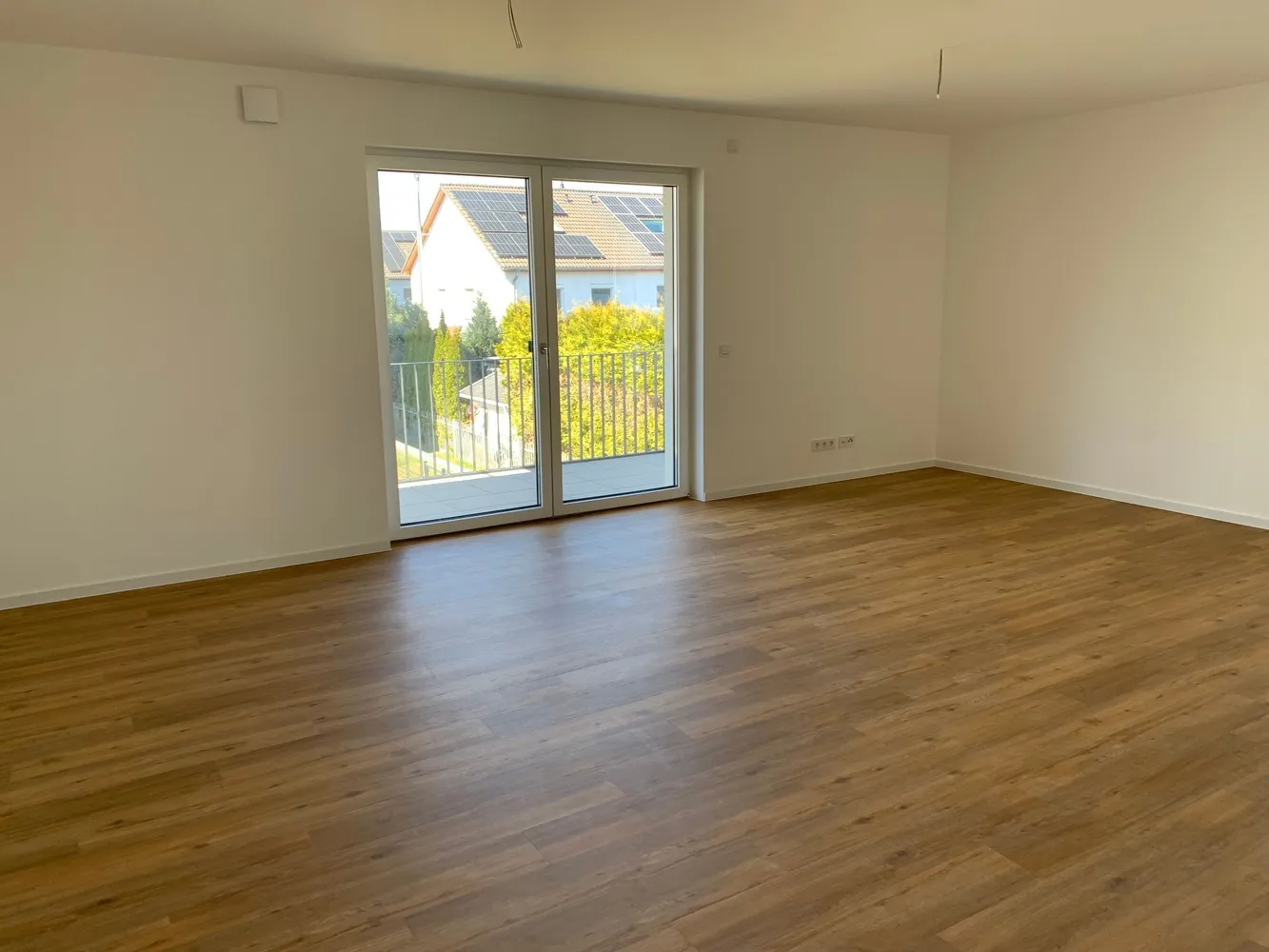 5 Zimmer Wohnung mit 129 m² in Falkensee – Bild 2