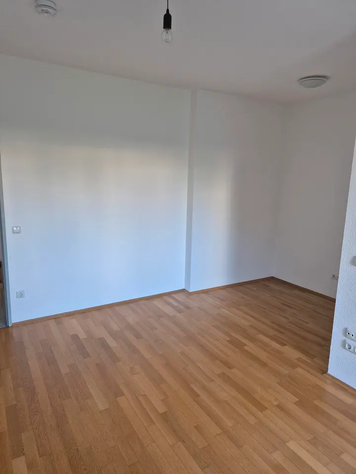 2 Zimmer Wohnung mit 44 m² in Weißenfels – Bild 1