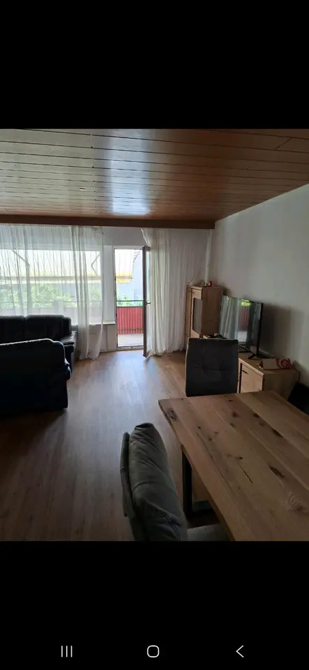 8 Zimmer Haus mit 200 m² in Herrenberg – Bild 1