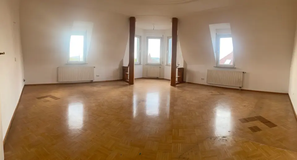 4 Zimmer Wohnung mit 140 m² in Stuttgart – Bild 1