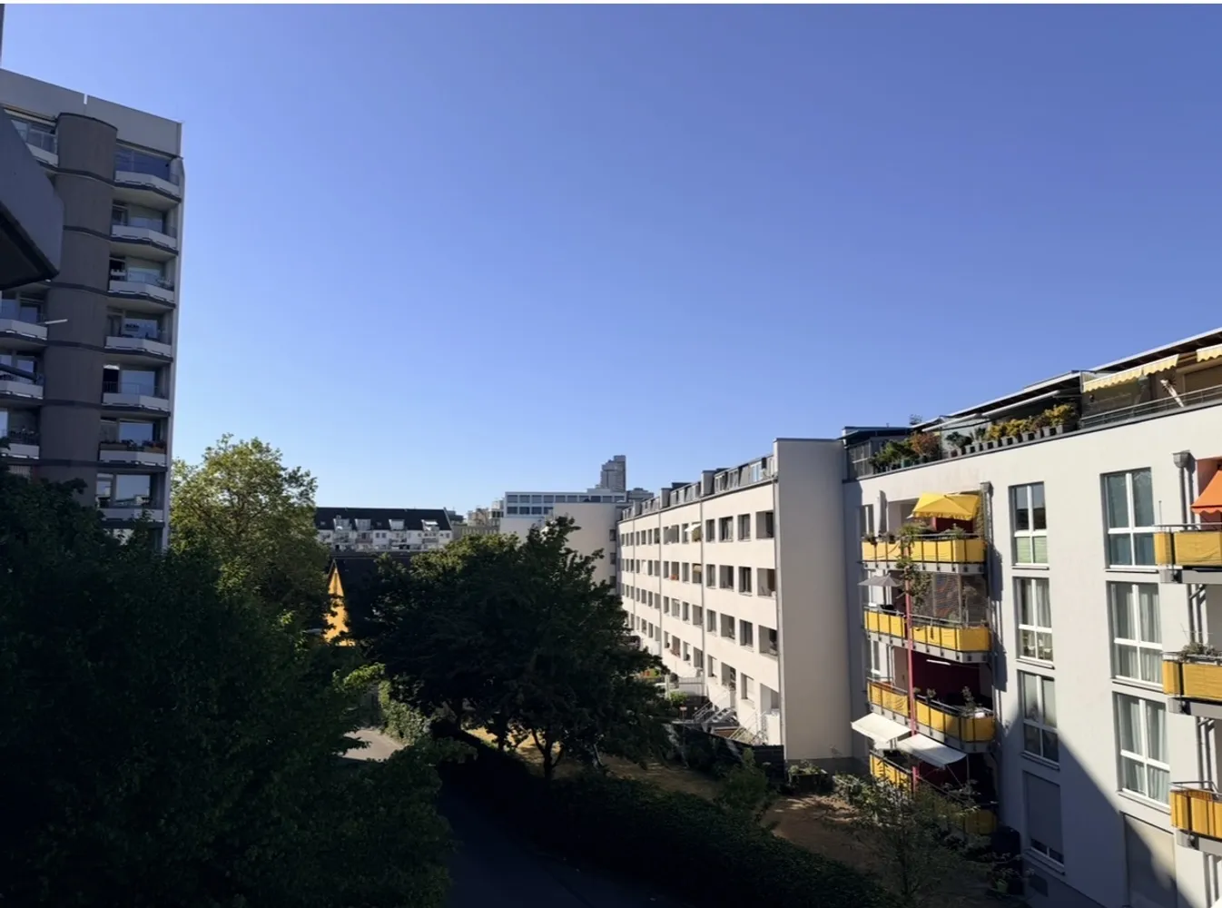 1 Zimmer Wohnung mit 36 m² in Köln – Bild 3