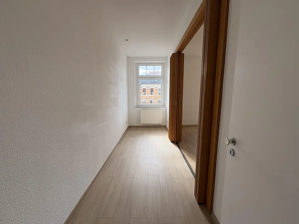 8 Zimmer Wohnung mit 222 m² in Zwickau – Bild 4