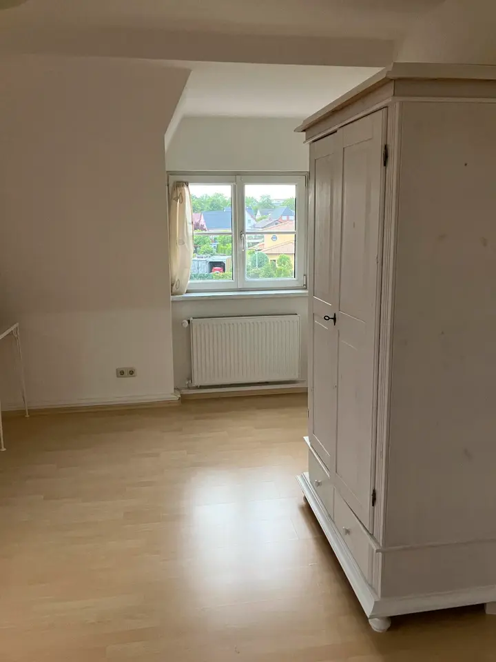 18 Zimmer Wohnung mit 60 m² in Merseburg – Bild 2