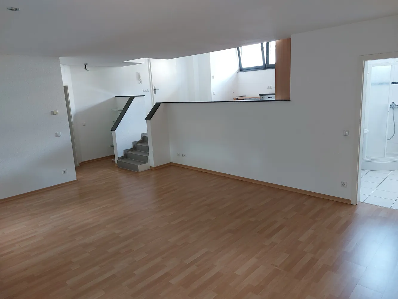 2 Zimmer Wohnung mit 63 m² in Köln – Bild 4