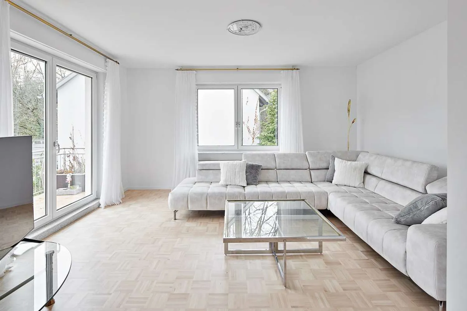 5 Zimmer Wohnung mit 118 m² in Stuttgart – Bild 3