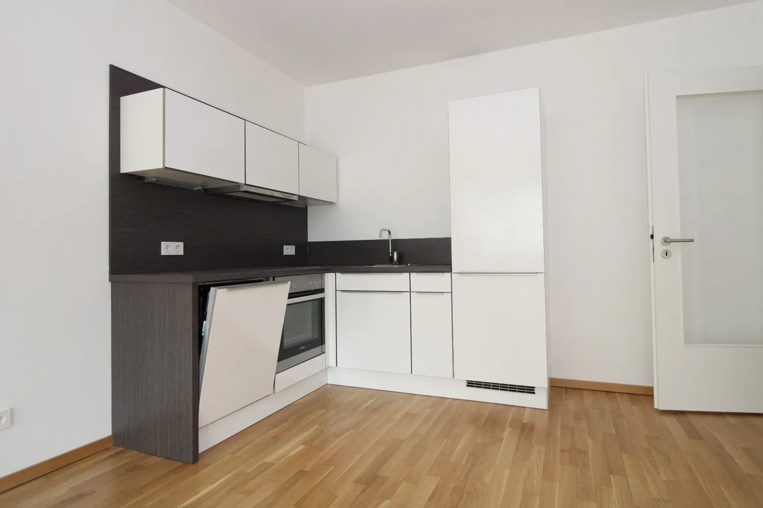 2 Zimmer Wohnung mit 53 m² in Dresden – Bild 2