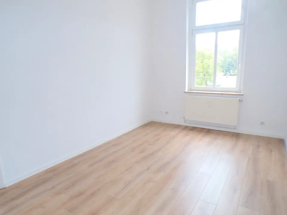 4 Zimmer Wohnung mit 120 m² in Werdau – Bild 8