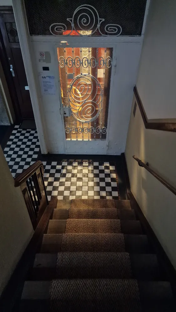 6 Zimmer Wohnung mit 209 m² in Berlin – Bild 10