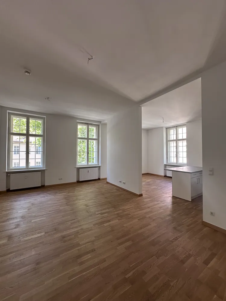 4 room apartment with 126 m² in Berlin – Photo 1